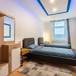 Gera Apartment *